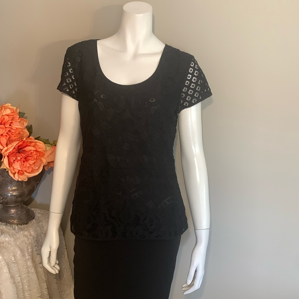 Ann Taylor black lace top Small